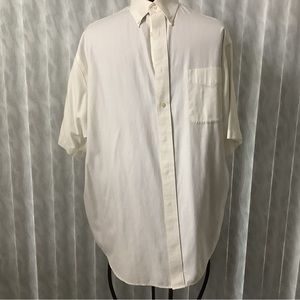 Round Tree & Yorke Men’s Dress Shirt